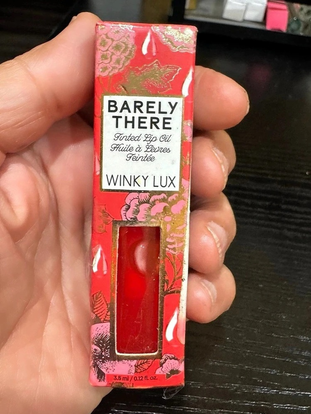 Barely There Winky Lux Red Lipstick NWT shade Flush